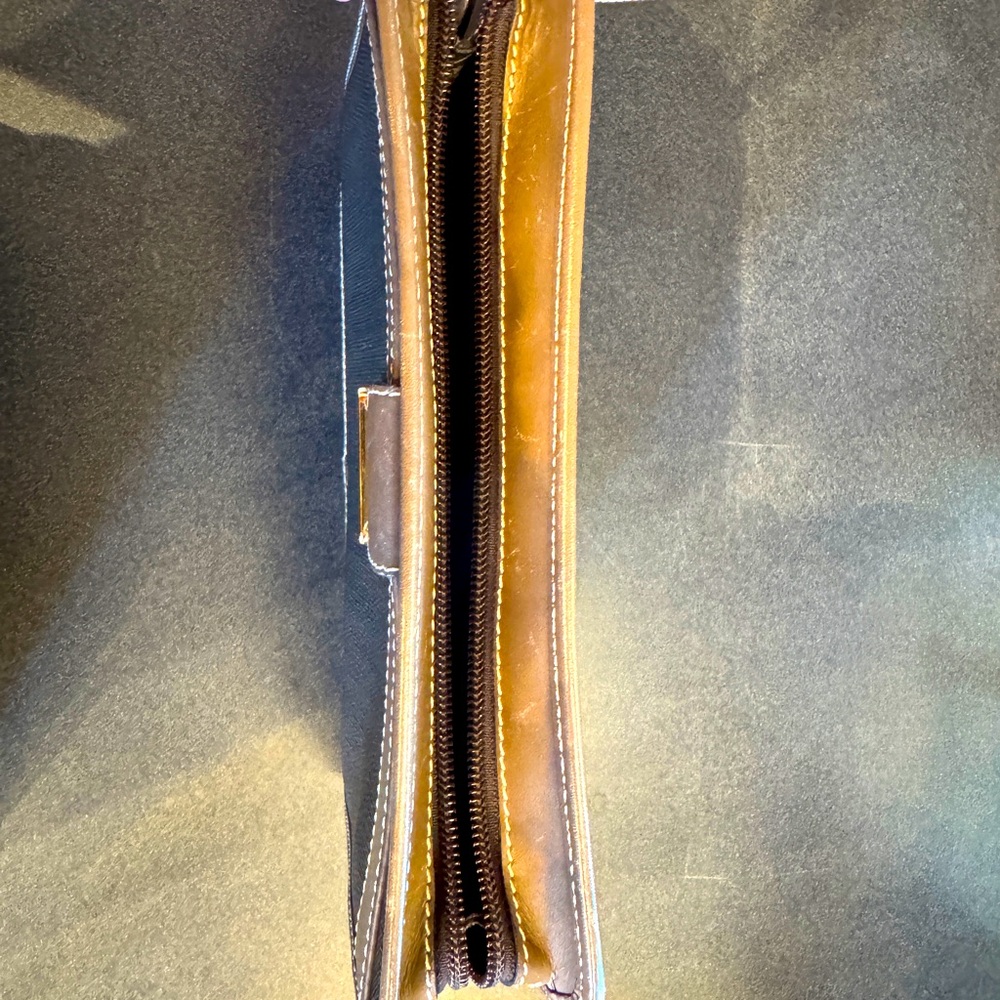 EUC Dunhill Clutch - Picture 7 of 11